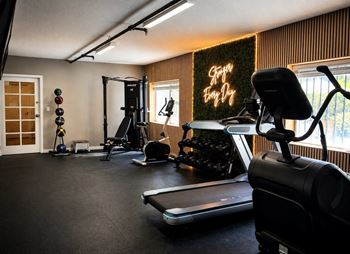 Fitness center w/ free weights